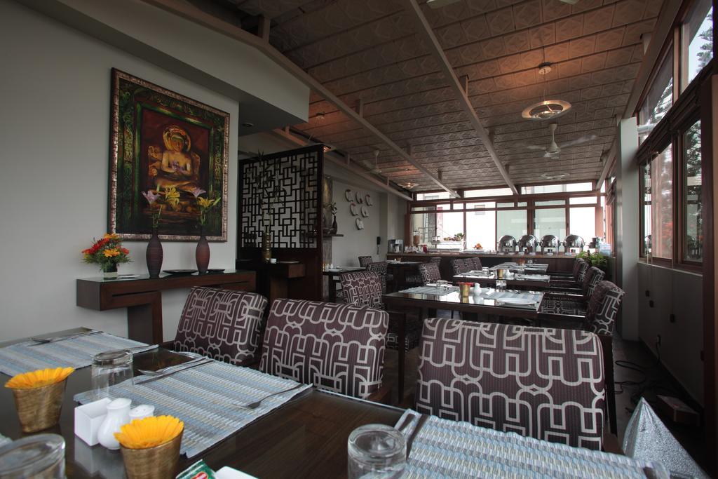 Justa Mg Road Hotel Bengaluru Kültér fotó