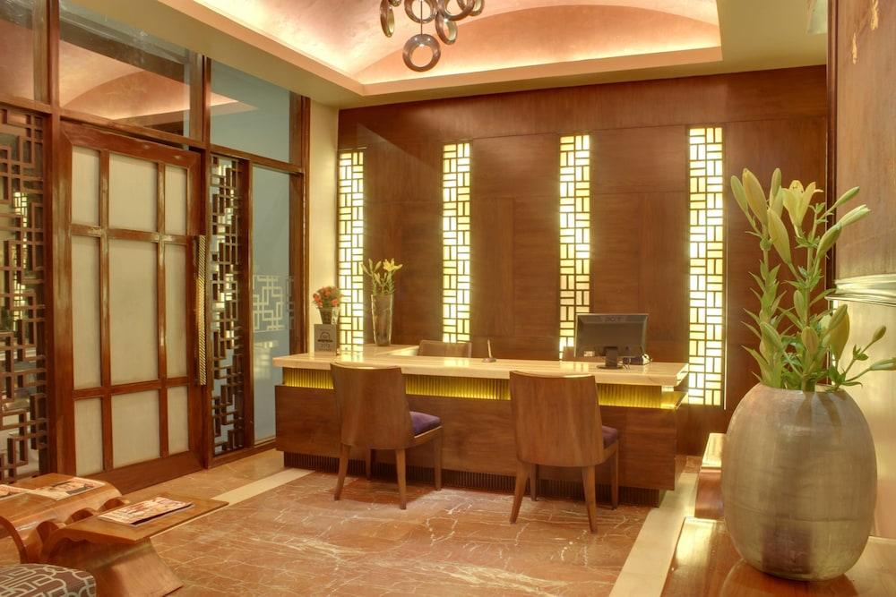 Justa Mg Road Hotel Bengaluru Kültér fotó