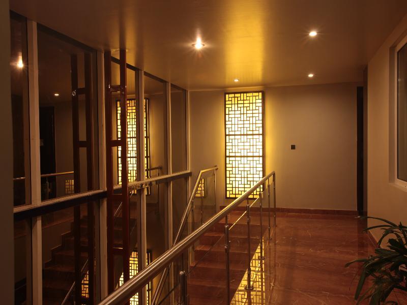 Justa Mg Road Hotel Bengaluru Kültér fotó