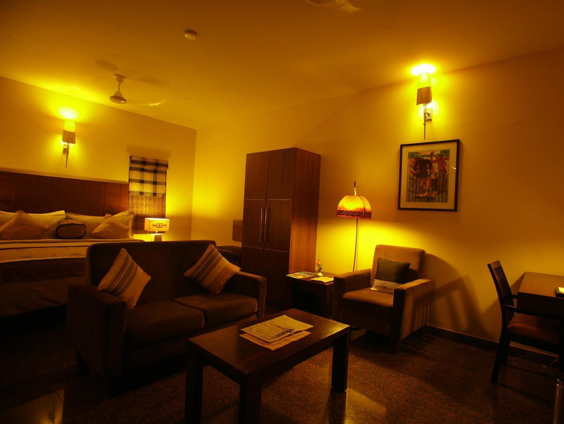 Justa Mg Road Hotel Bengaluru Kültér fotó