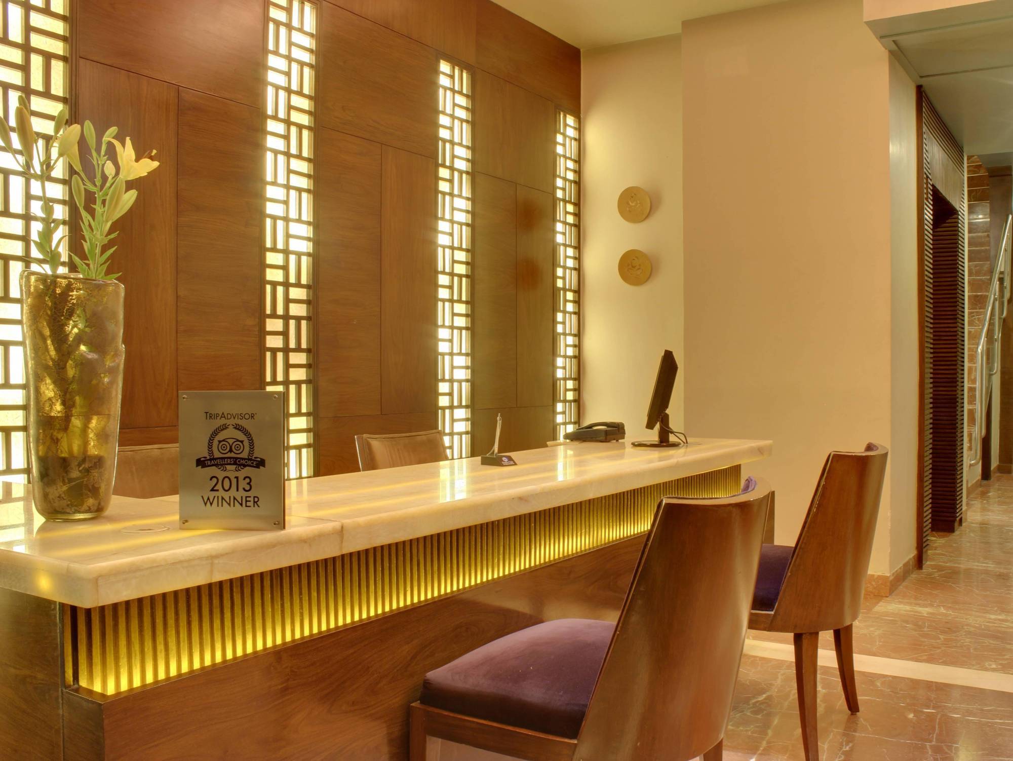 Justa Mg Road Hotel Bengaluru Kültér fotó